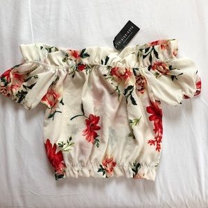 White/floral crop top